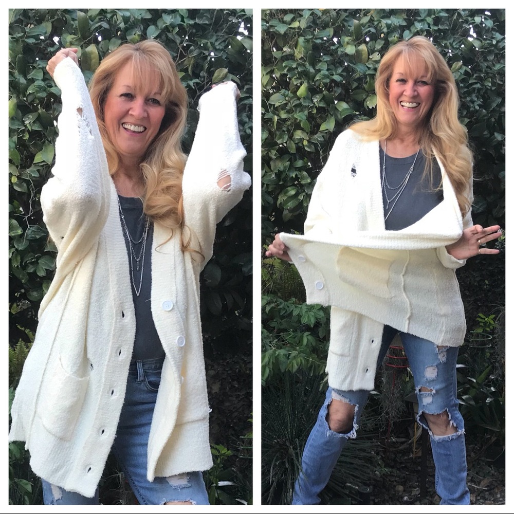 Café Murano! Distressed Off White Cardigan Sweater - Picture 3 of 8